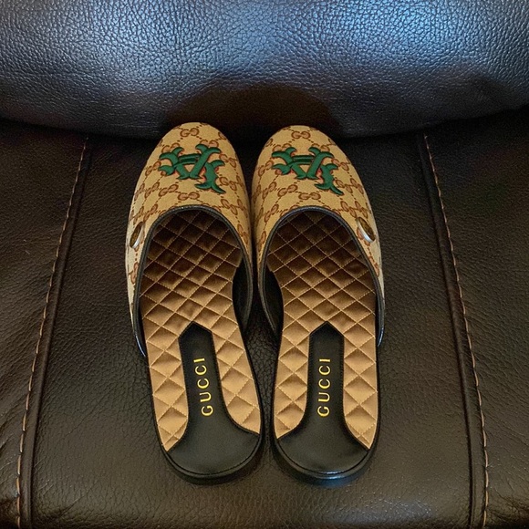Gucci Original men’s GG supreme patch logo Slipper mules LA Angels™ Patch NWB - Picture 6 of 11